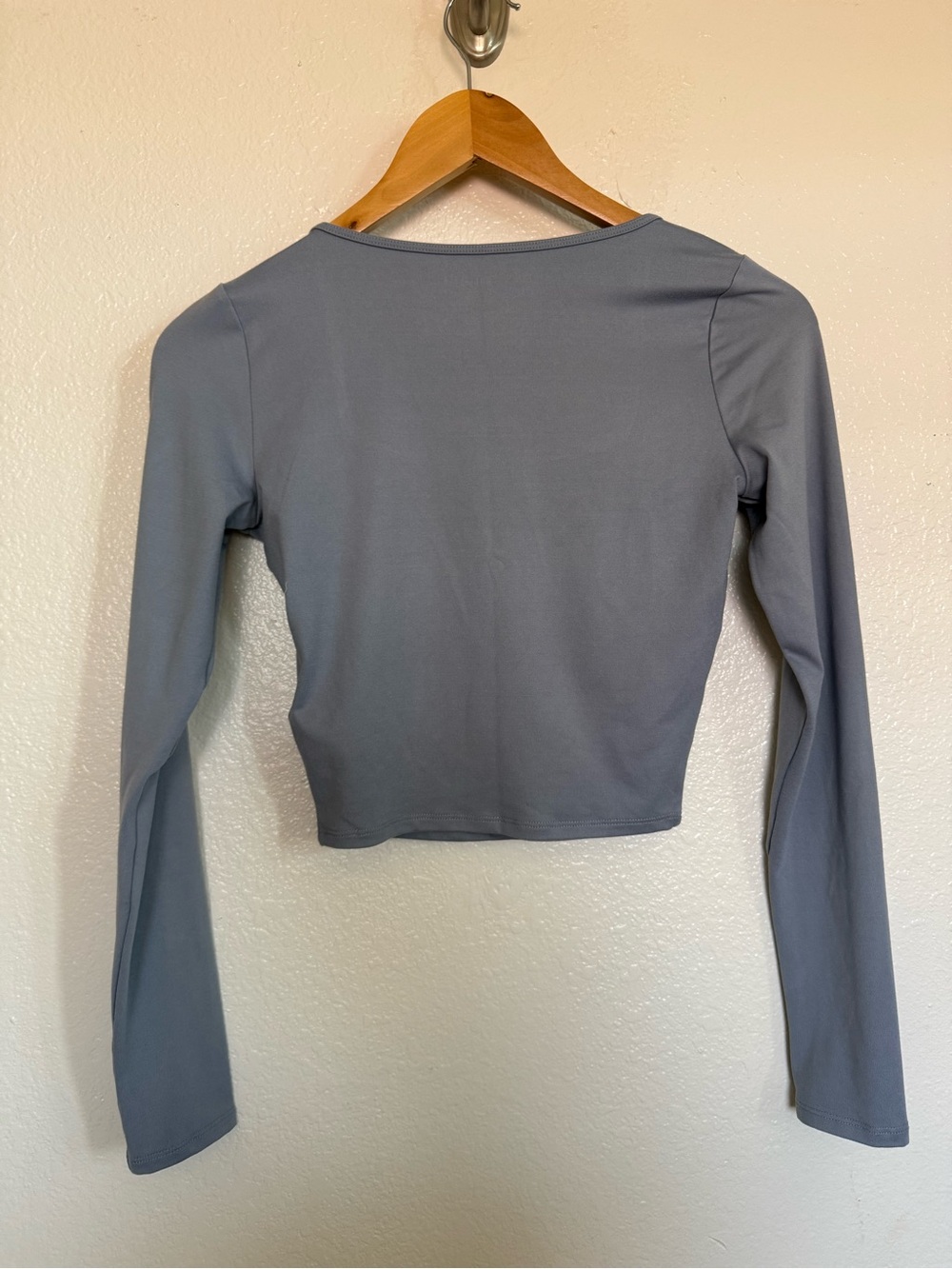 Hollister Brown Long-Sleeve Henley Top and gray Hollister top - Picture 5 of 7
